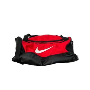 Nike Brasilia 9.5 Red Black Medium 60L Duffel Gym Bag